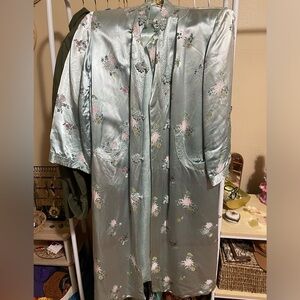 Vintage Chinese silk robe kimono